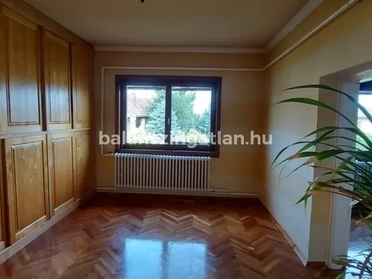 Kemecse csendes utcájában 100 m2-es családi ház eladó!