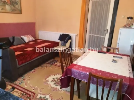 Eladó Balkányban jó állapotban lévő 3 szobás családi ház!