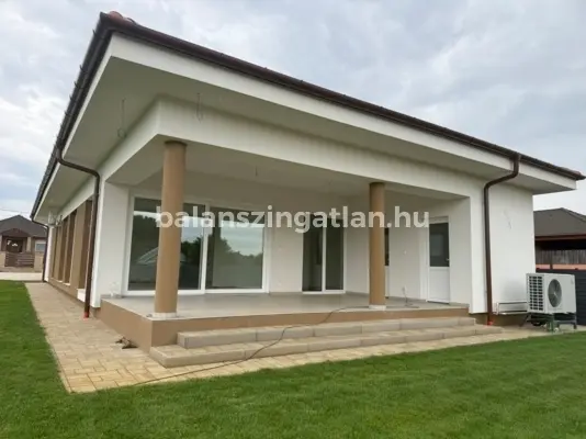 KÓTAJBAN ELADÓ AZONNAL KÖLTÖZHETŐ, ÚJ ÉPÍTÉSŰ ÖNÁLLÓ CSALÁDI HÁZ!