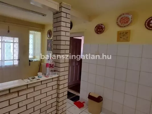 Nyíregyháza - Oros mellékutcájában családi ház eladó