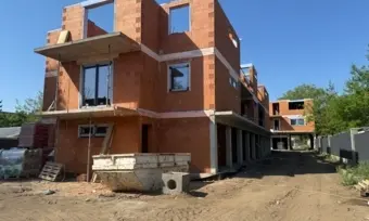 Új építésű, 14 m²-es loggiával rendelkező lakás eladó!