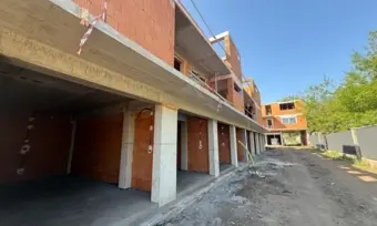 Modern Elegancia és Tudatos Térelosztás – 70,41 m²-es Új Építésű Lakás Eladó a vasgyár utcán!