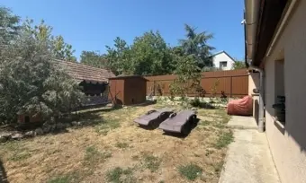 Kiváló adottságú családi ház Pomáz belvárosában!