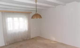 Tanya 10 percre a belvárostól!